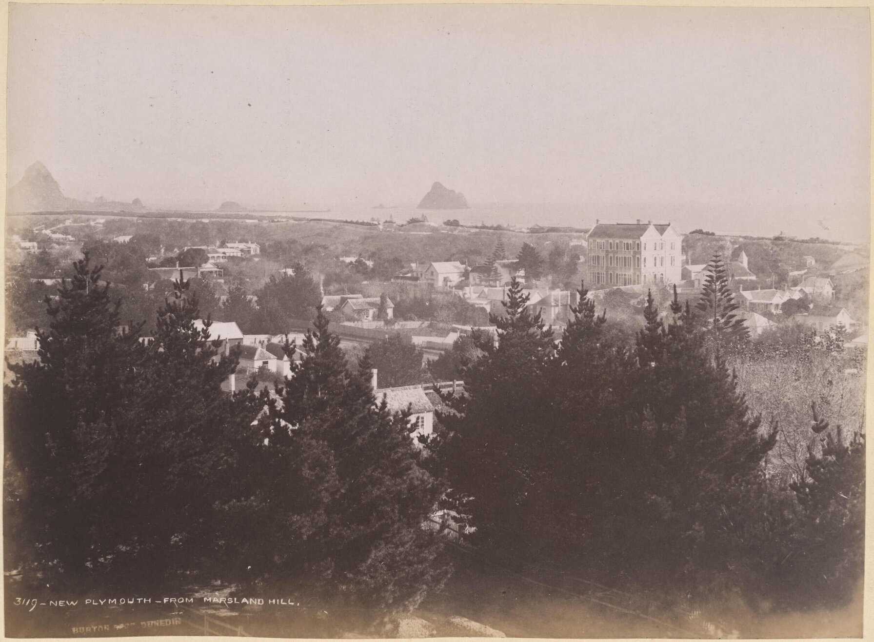 New Plymouth, from Marsland Hill
