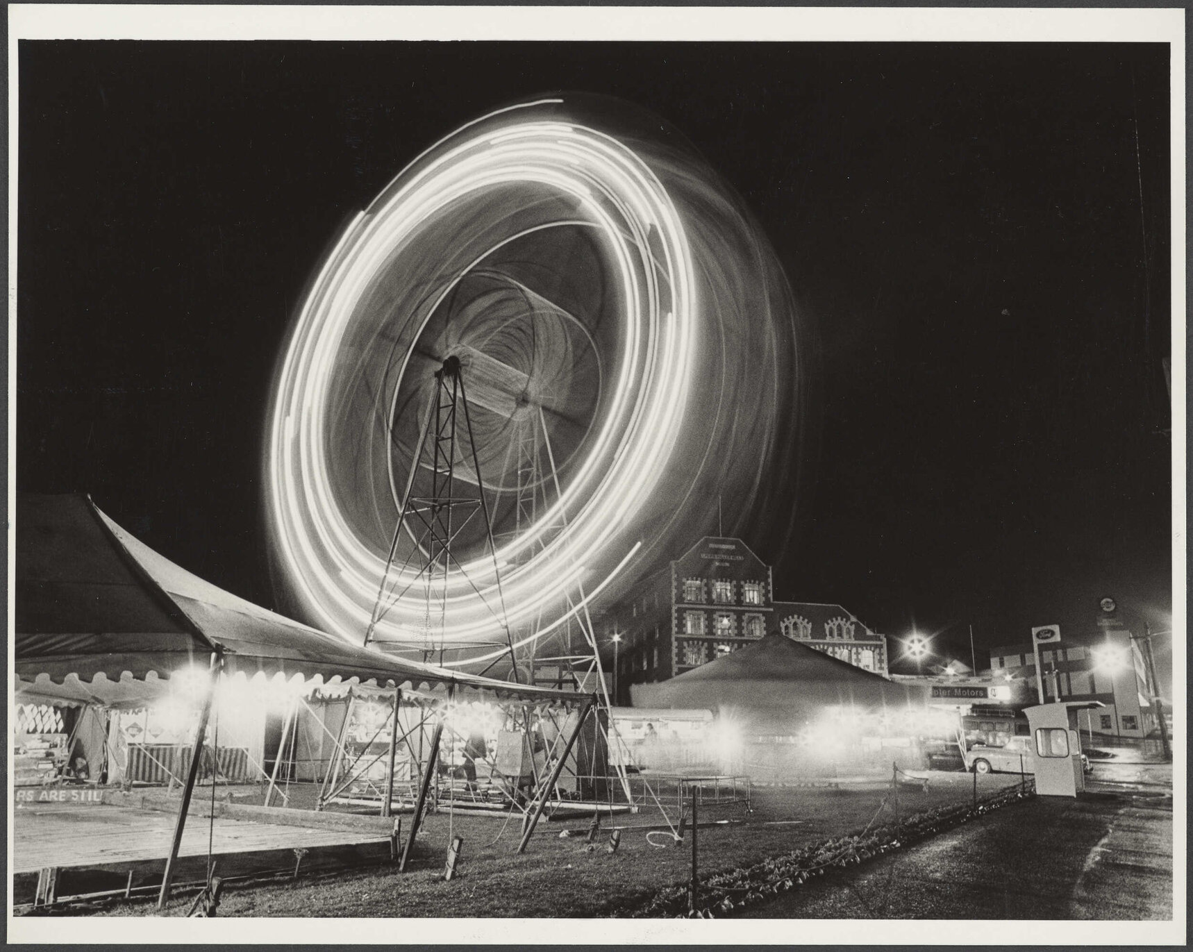 Fairground by night, Market Reserve