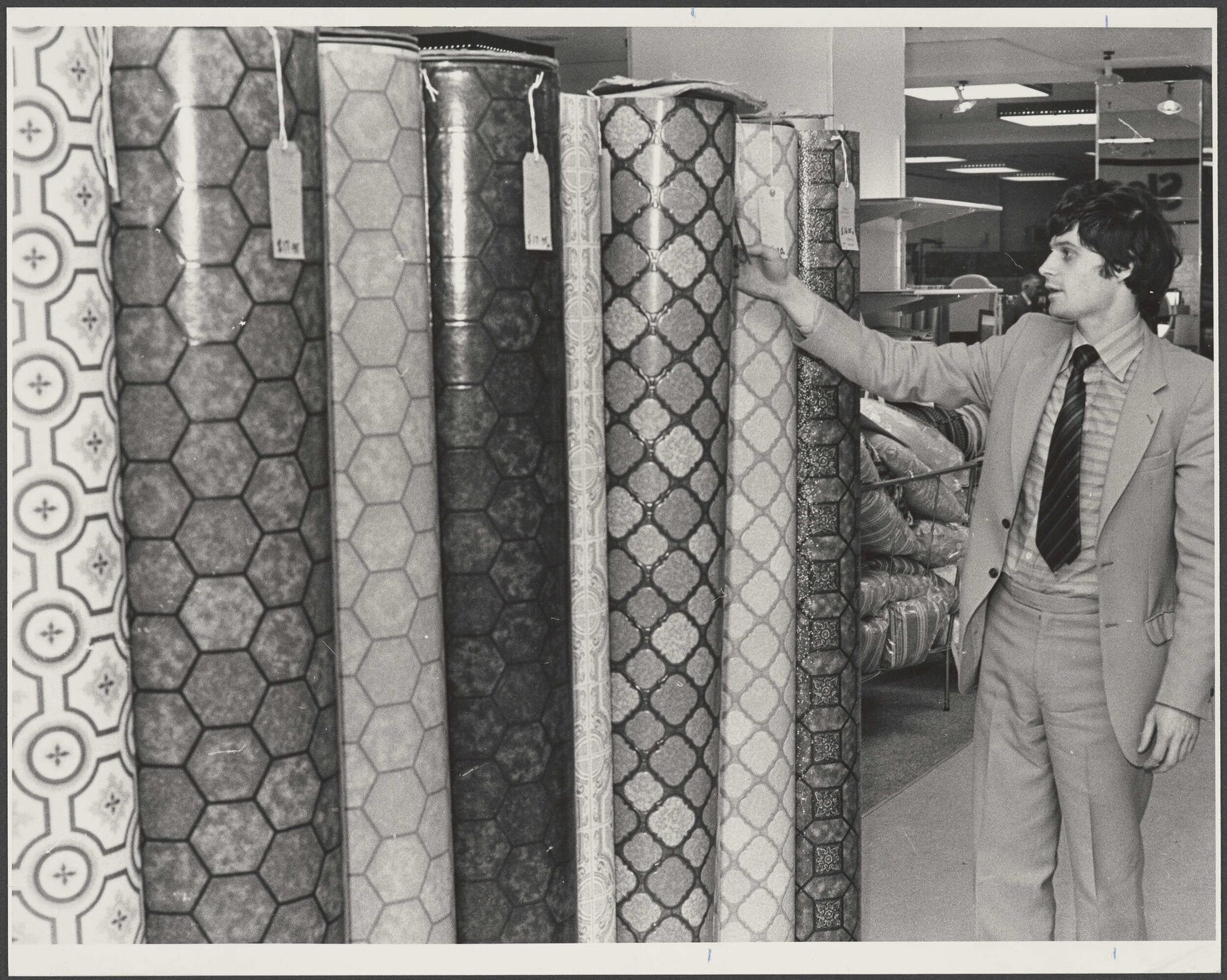 Display of vinyl, D.I.C.