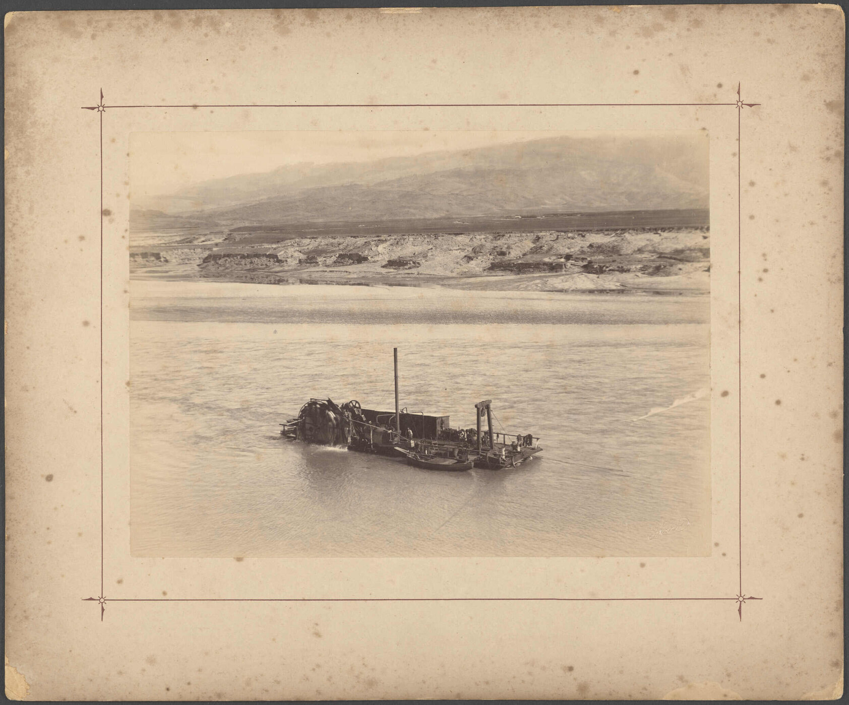 Goldmining Dredge, Current Wheeler, Alexandra
