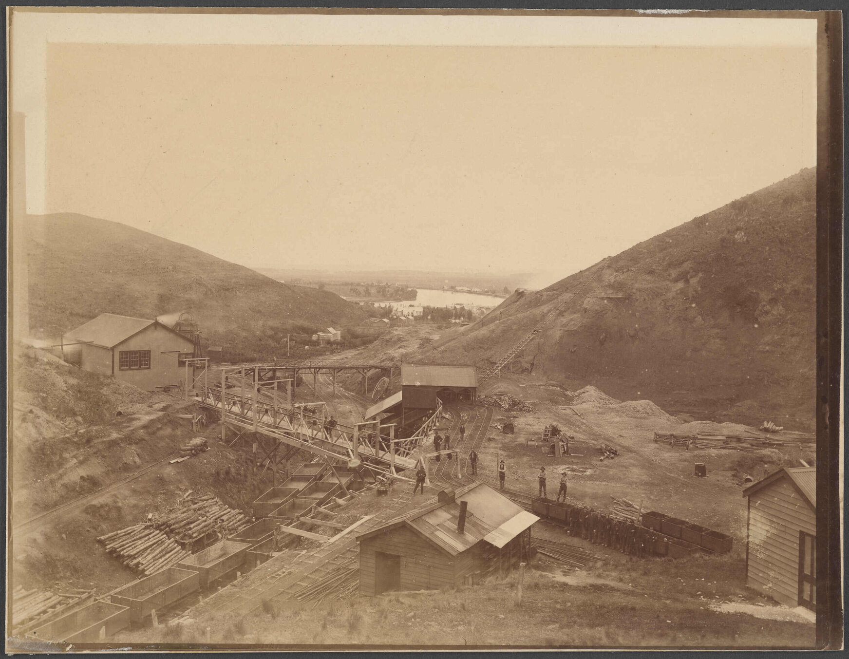 Kaitangata Railway &amp; Coal Company Limited: View of works, looking West