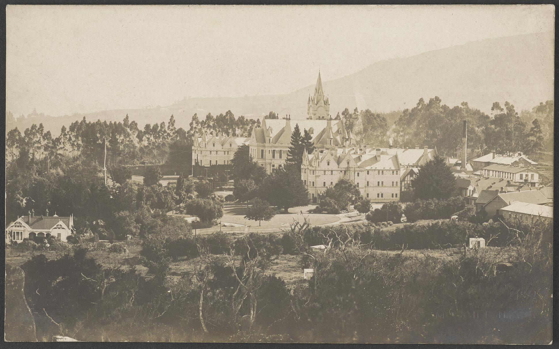 Overview of Seacliff Hospital and grounds