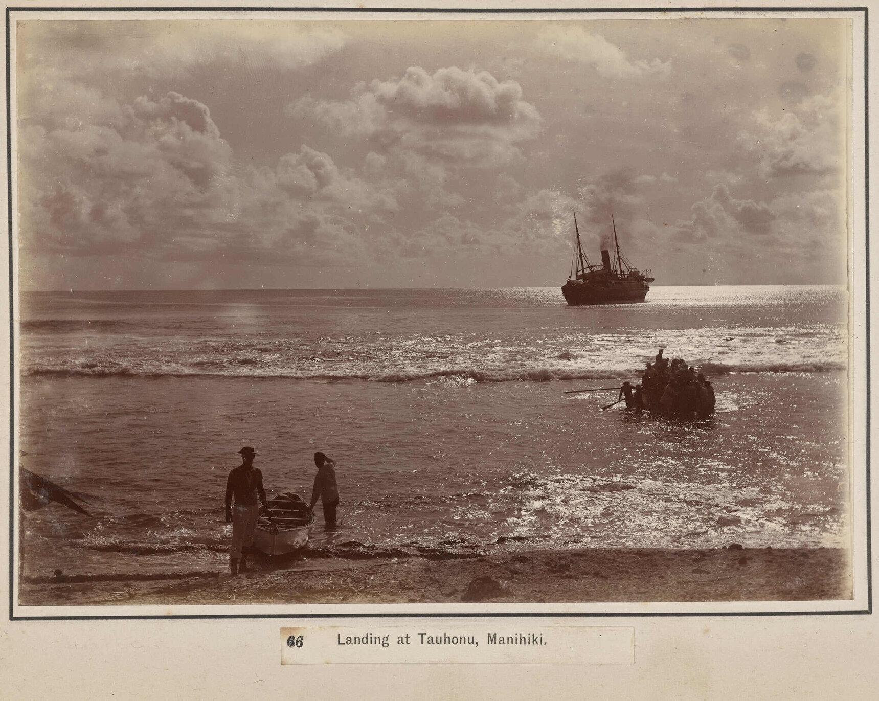 Landing at Tauhonu, Manihiki