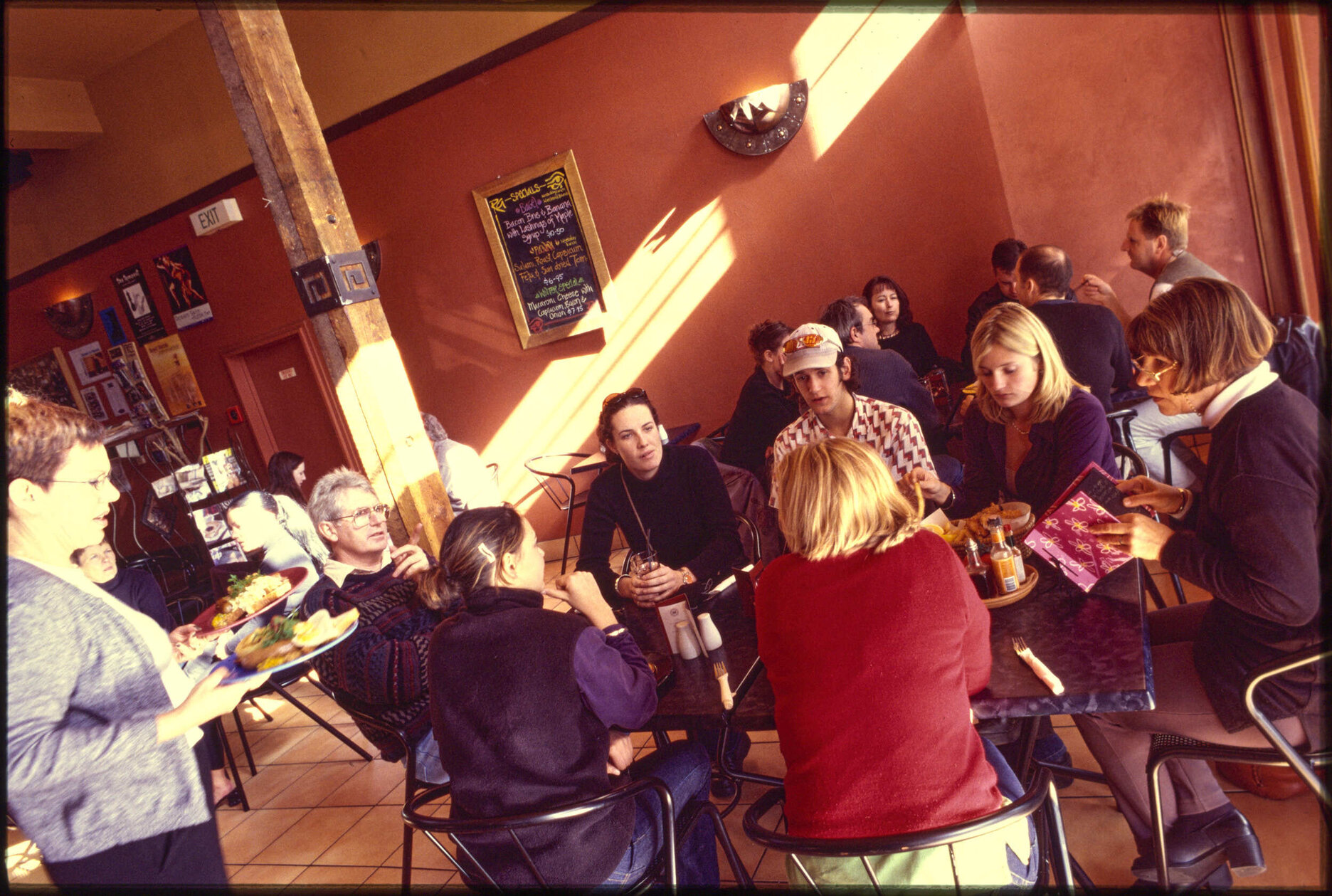 Ra Caf&eacute; and Bar