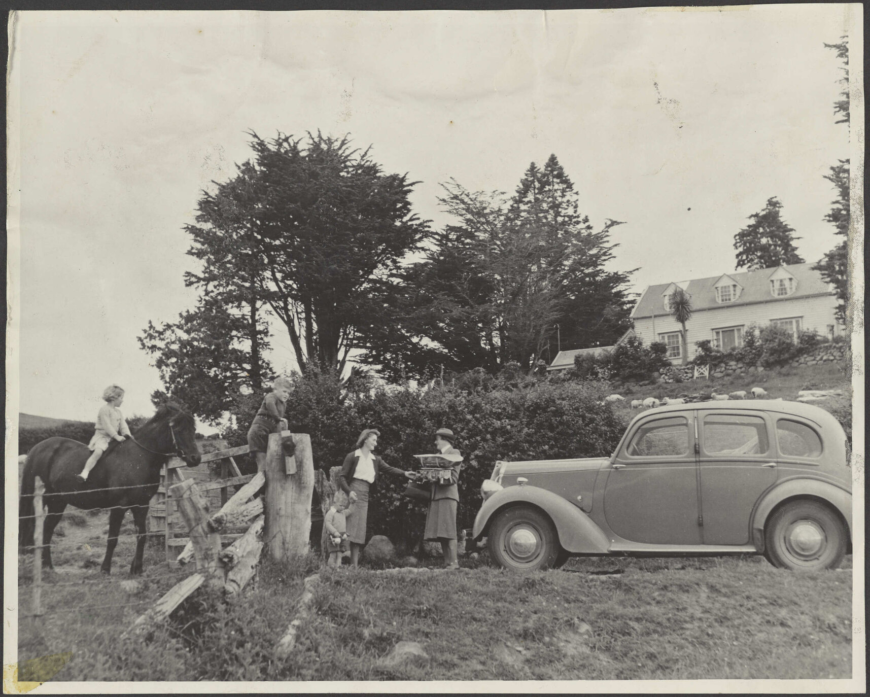 Plunket nurse visiting family in rural area