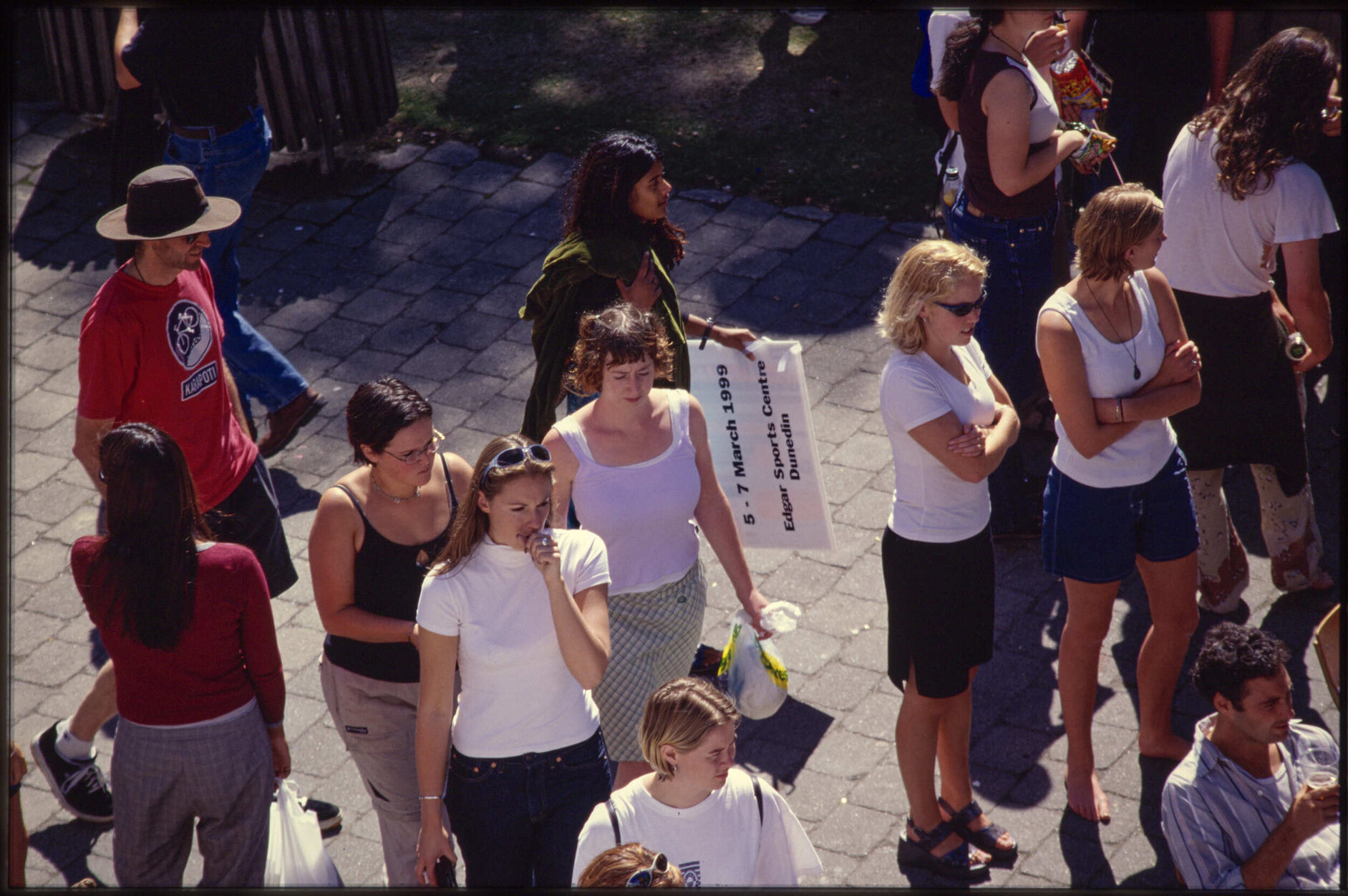 Students in front of Union Building