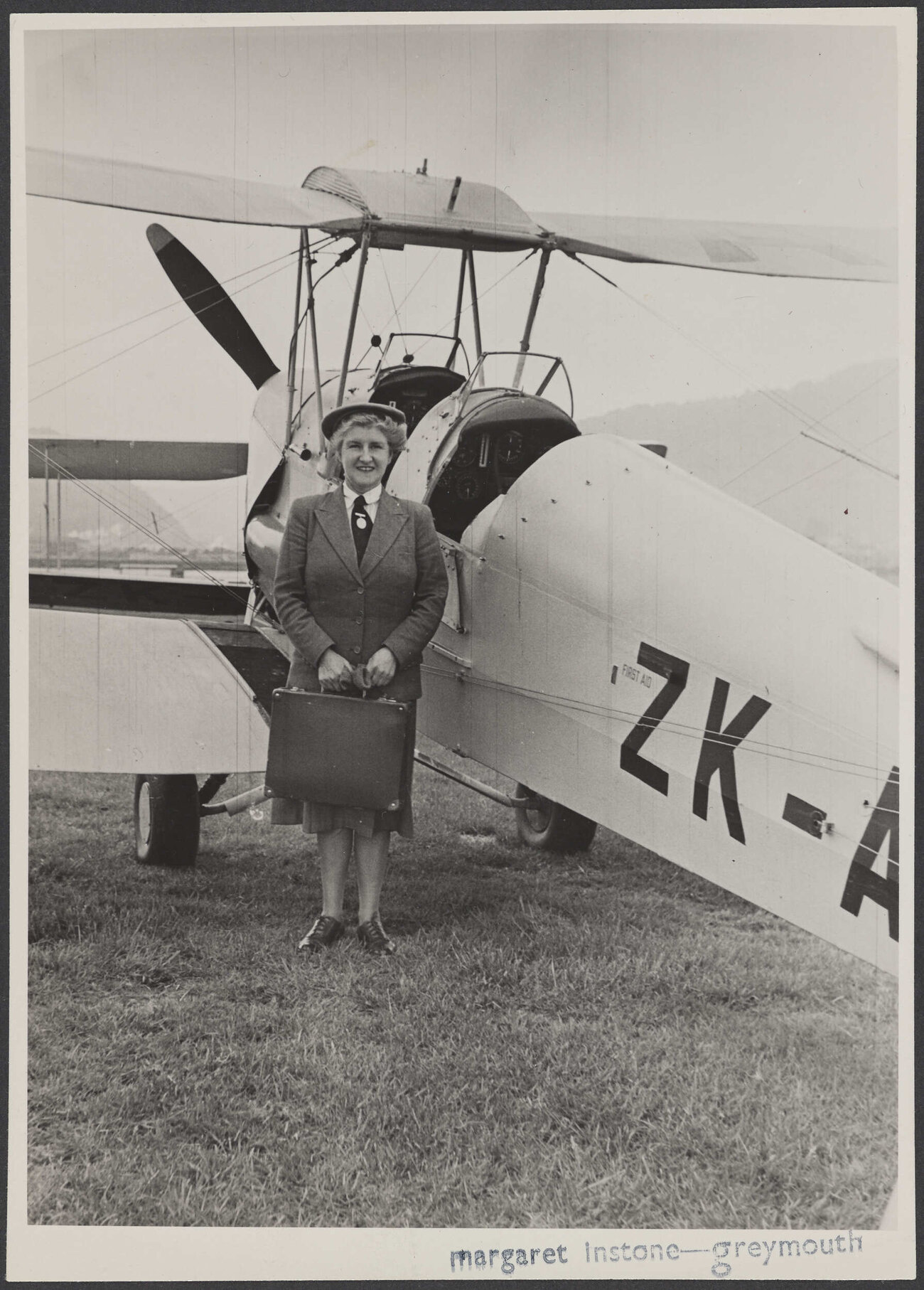 'Plunket Nurse starts on her district work'