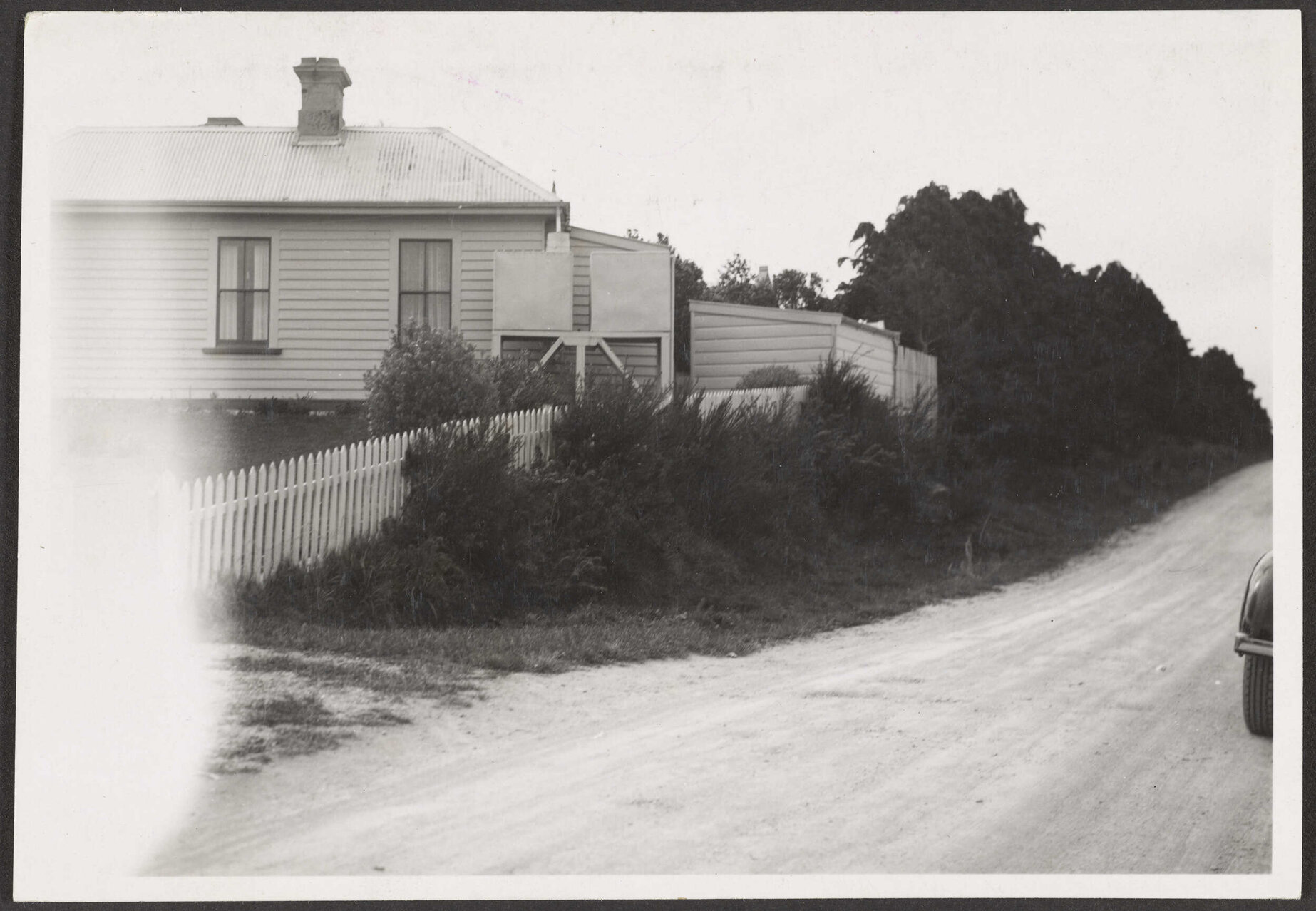 Lovells Flat School