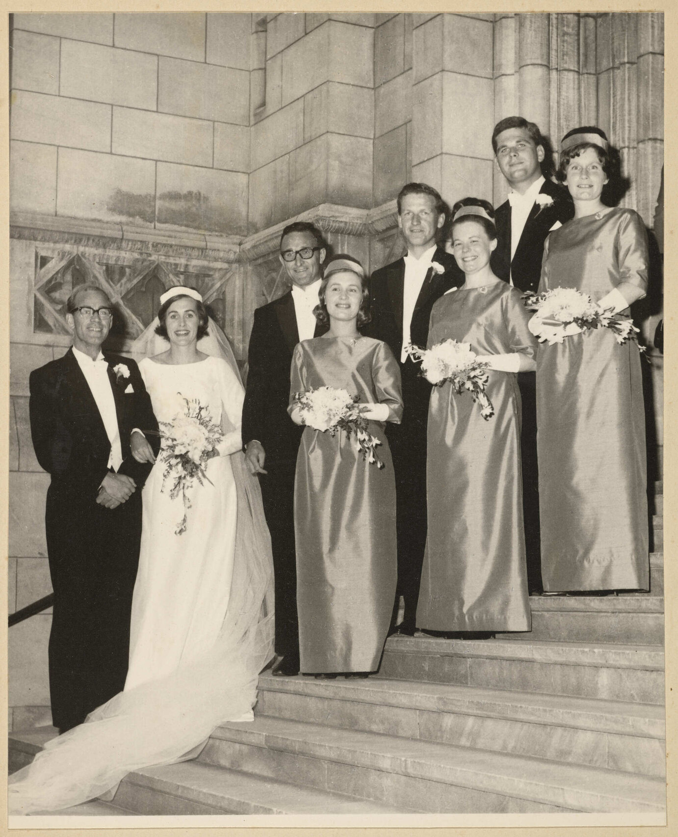 Bridal party for the wedding of Elizabeth Walsh and Murray Hanan