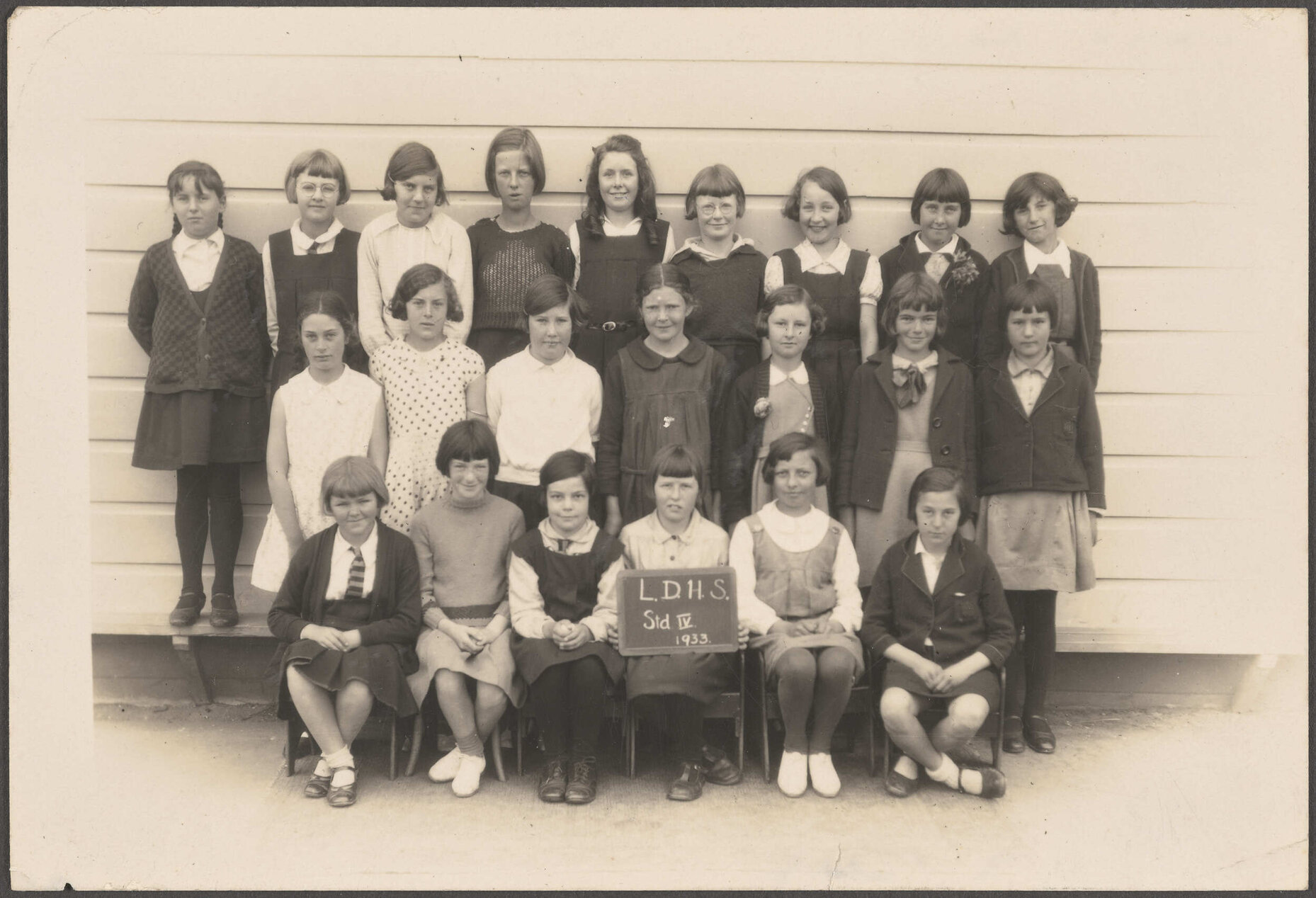 Standard IV, Levin District High School