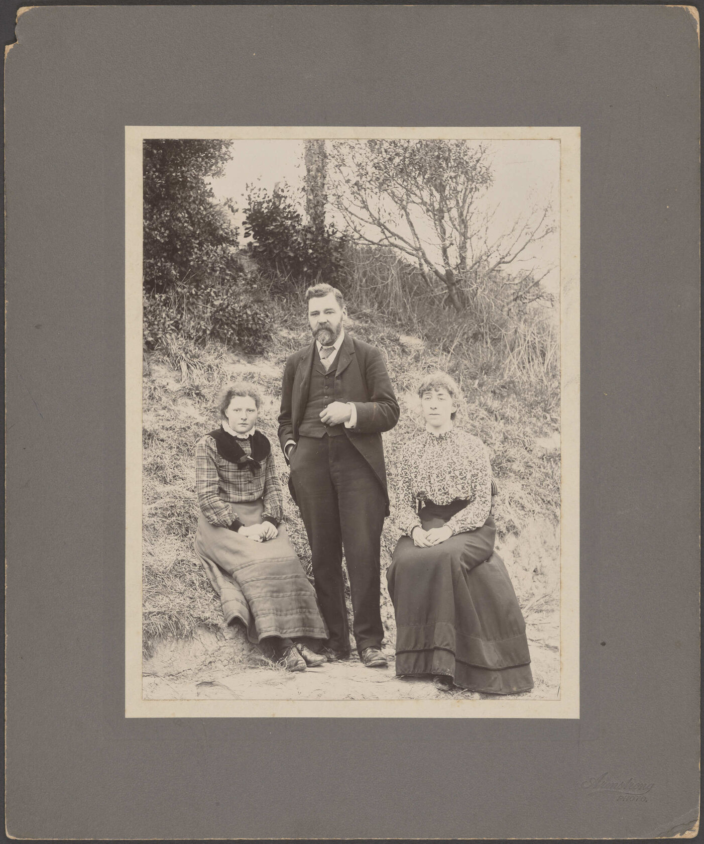 Miss Roseveare, Miss MacKenzie, Mr James Jeffery