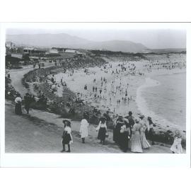 St Clair Beach Scenes