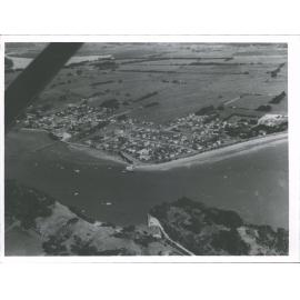Mercury Bay Both the Kauri and the mill have disappeared.  The dairy factory, in the centre, stands on the site of the old mill,