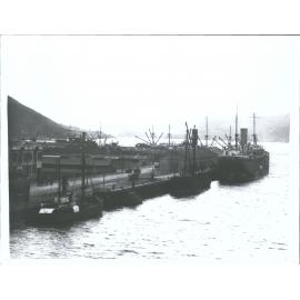 "Victoria Wharf: Waihora (Nth) Dorset (Sth), Rattray St:  Paparoa (East), Invercargill (West)"