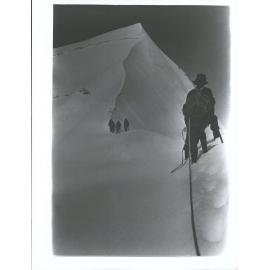 Ascending La Perouse Via NW Ridge