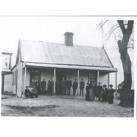 Hollands' Hotel - Tourist party