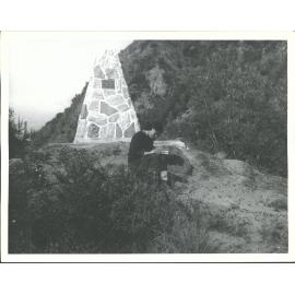 Arrowtown - William Fox monument