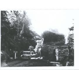 End of motorable road 4 miles on West Coast side  of Haast Pass