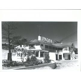 South Taieri White House Hotel