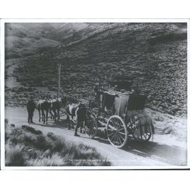 The coach on the summit of Porters Pass
