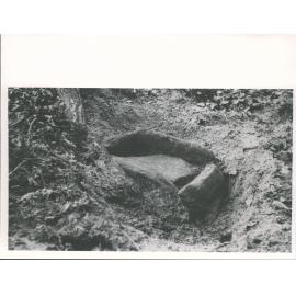 Maori hearth found by Murray Thomson presented to Dmu