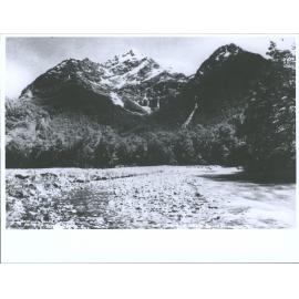 2436A_01_014A.jpg