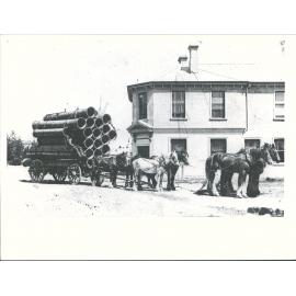 John Henley(?) casting pipes from Beaumont to Cardrona - outside BNZ Roxburgh