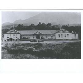 North Egmont Hostel, Mountain House