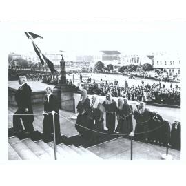 Parliament Opening 1959 numbers of the Judiciary arrive