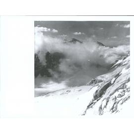 "The sight of Everest appearing + dissapearing through the clouds was a serious distraction from the essential business of putti