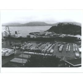 Container Terminal and Container Ships