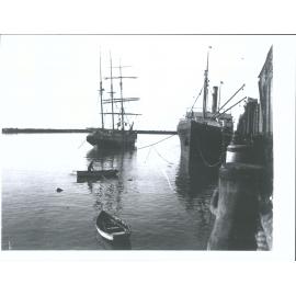 Ships at Timaru Harbour