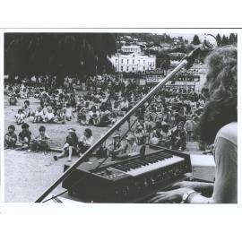 Mother Goose band entertaining