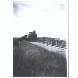 Train leaving Ashburton going south