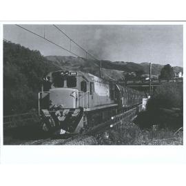 "Silver Star" no 2601 at Takapu Road