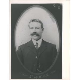 PORTRAITS - Hogan, T.