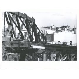 Construction of new railway viaduct
