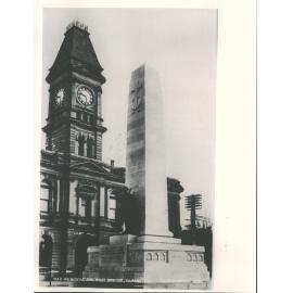 War memorial + post office