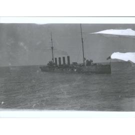 JAPANESE ESCORT (Ist World War)