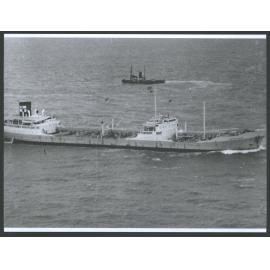 JARACONDA (AND TUG AWARUA) in Foveaux Strait