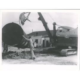 Warrens Garage, installing a fuel tank