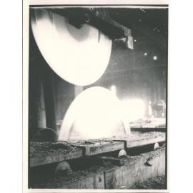 David Booth's Sawmill - Breaking down saw