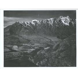 The Remarkables, Kawarau River & Kawarau Falls dam