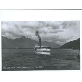 The Earnslaw leaving Queenstown