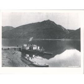 The Southern Cold Lakes: View at the head of Lake Wanaka