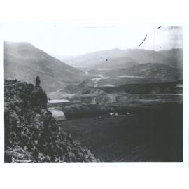 Otago Central Views: From Crown Range looking towards Wakatipu, up the Kawerau River