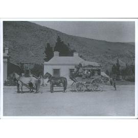 Gold escort, Roxburgh