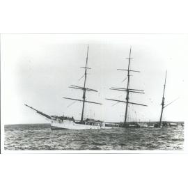 Barque 'Okta' wrecked Bluff