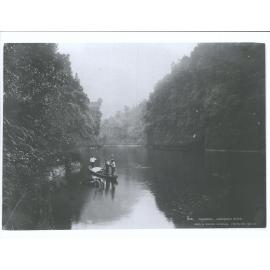 Ngaporo, Wanganui River