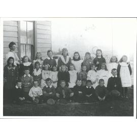 Wedderburn School Class Photo